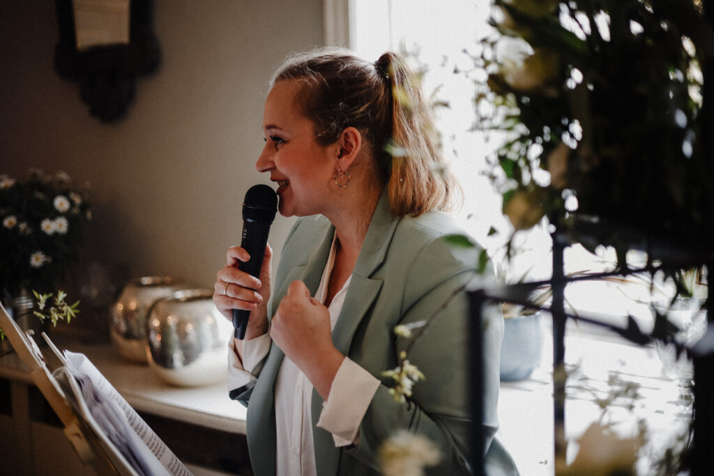 Jennifer Bär - Freie Traurednerin, Hochzeit in Berlin/ Brandenburg